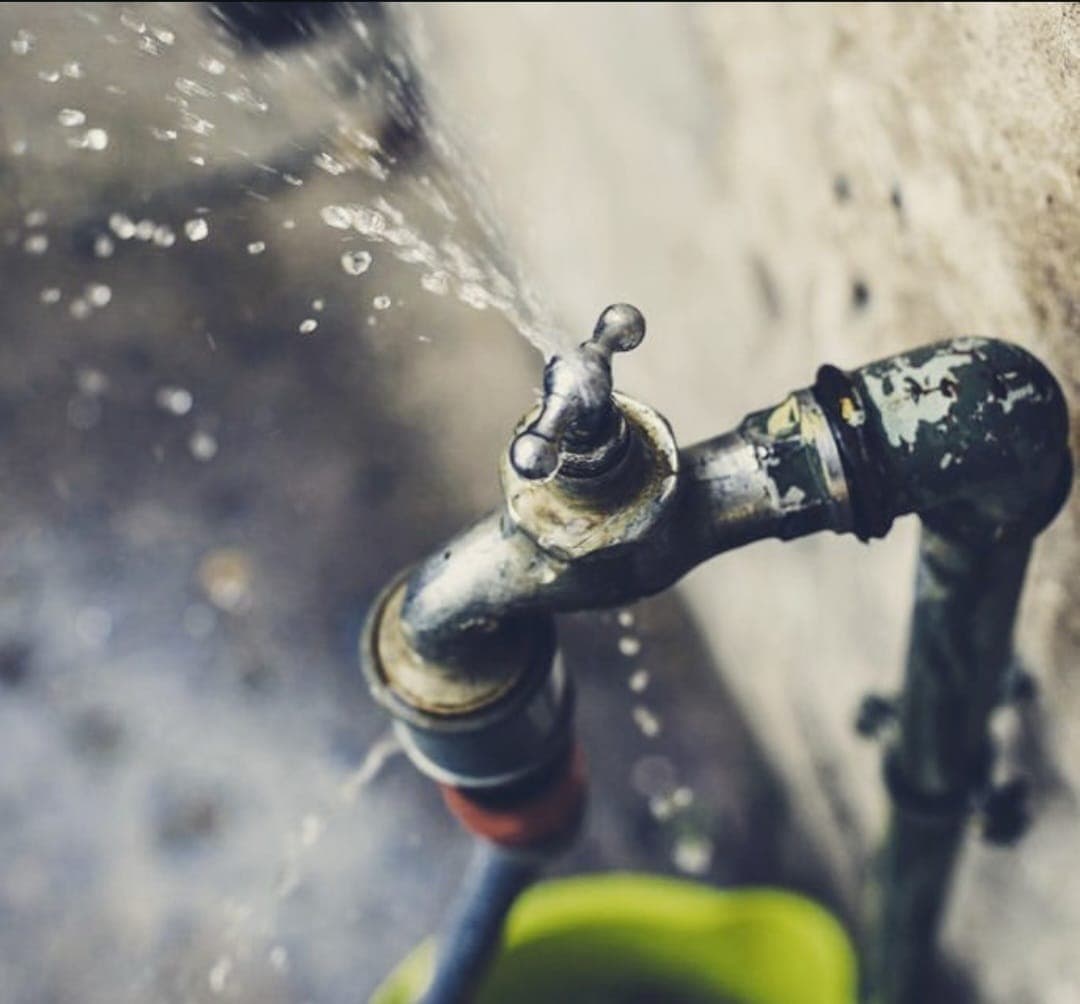 Every drop counts: raising awareness about water waste and the urgent need to conserve it.